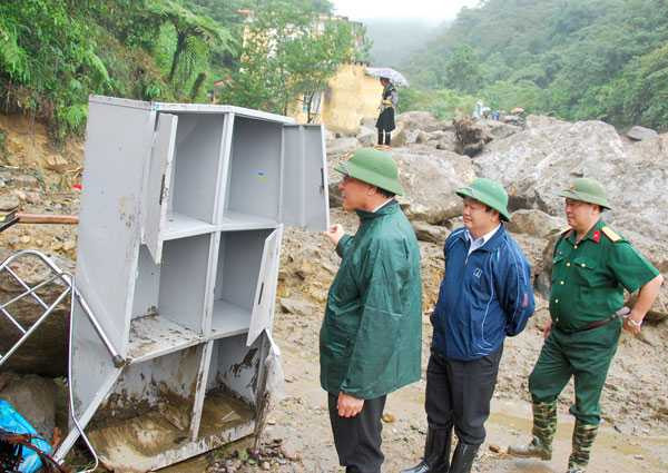 Những thiệt hại do con lũ gây ra là vô cùng lớn 