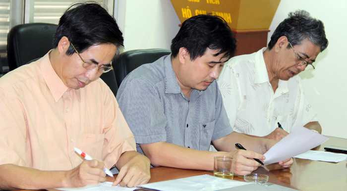 Nhà báo Nguyễn Lưu