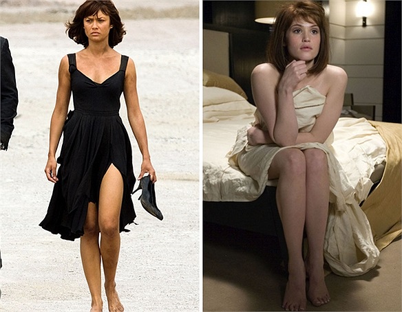 Quantum of Solace: Camille Montes (Olga Kurylenko đóng) và Strawberry Fields (Gemma Arterton đóng) thật trẻ trung, năng động với tạo hình tóc ngắn.