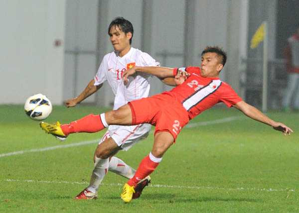 Bóng đá Việt khốn khổ vì bệnh gì?