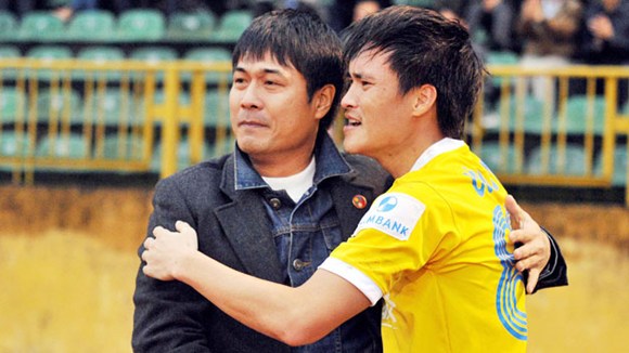 Bóng đá VN: Rón rén hạ chỉ tiêu