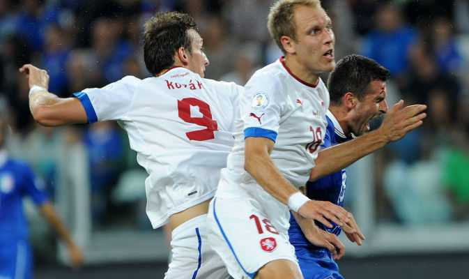 Pasqual bị chơi xấu