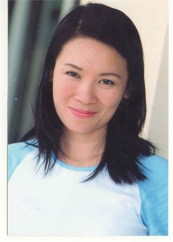 Tạ Bích Loan là người dẫn chương trình đầu tiên của Đường lên đỉnh Olympia (năm 1999-2000). 