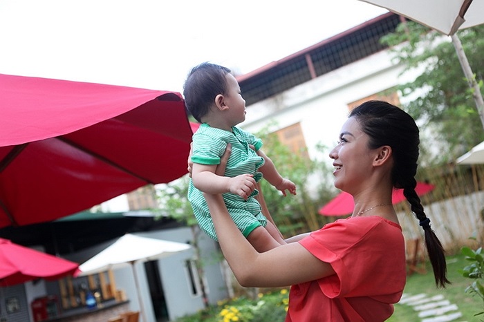 Tuy nhiên, cô may mắn được ông xã luôn ở bên động viên và ủng hộ cho nghề nghiệp của vợ.