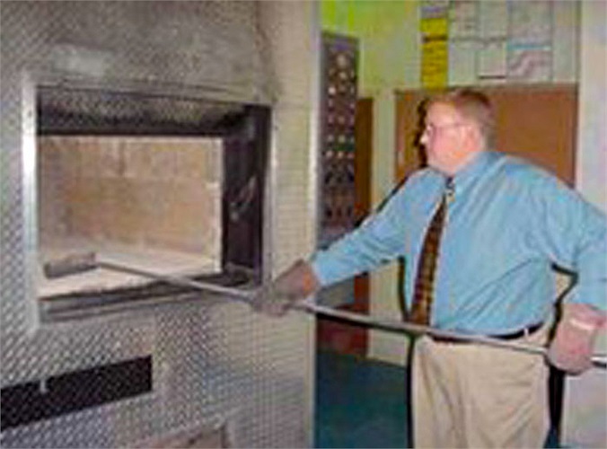 Môi trường làm việc khắc nghiệt bắt buộc người lao động phải có sức khỏe tốt.