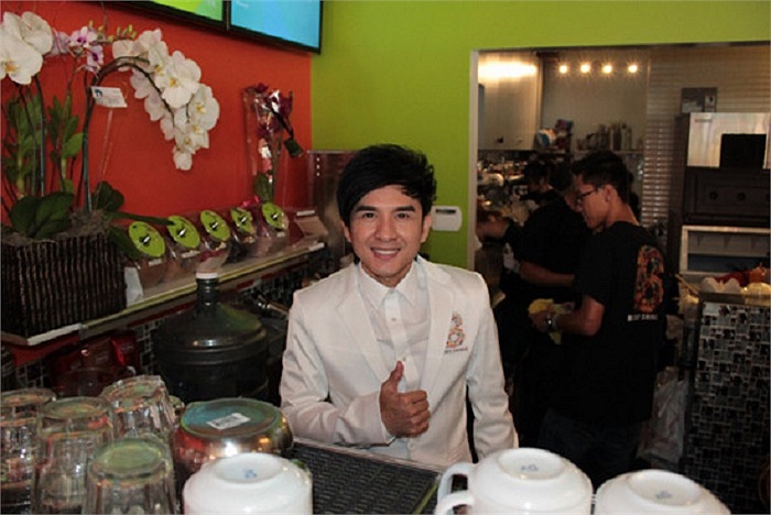 Đan Trường cho biết nếu kinh doanh nhà hàng này thành công, anh sẽ mở rộng ra thành chuỗi nhà hàng tại nhiều thành phố khác của Mỹ.
