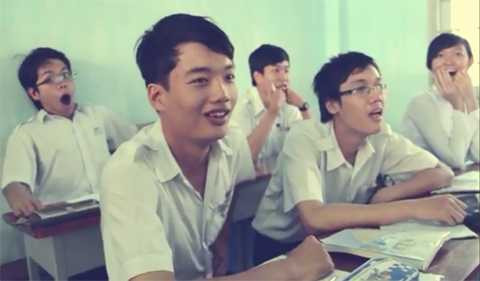 'Mãi là đại gia đình' của teen chuyên Toán 