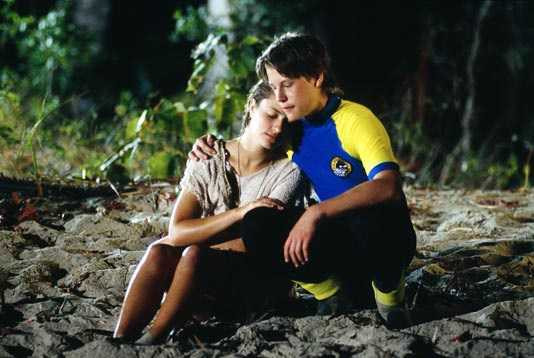 Cặp đôi phim 'Cô gái đại dương': Những điều chưa biết
