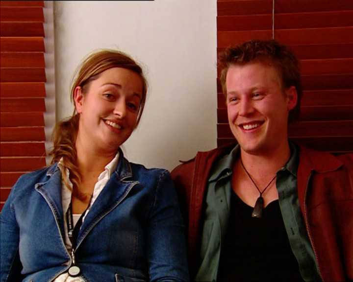 Cặp đôi phim 'Cô gái đại dương': Những điều chưa biết