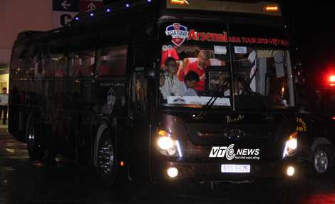 Tạm biệt fan Việt