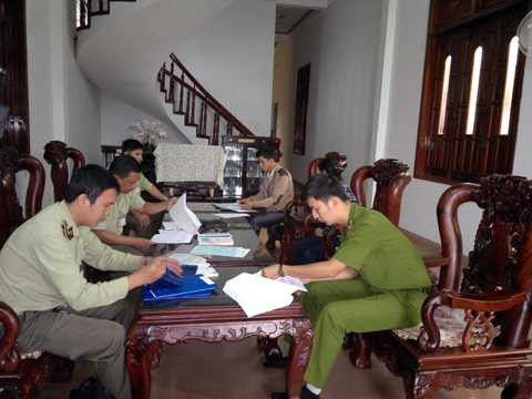 lập biên bản, cây xăng gian