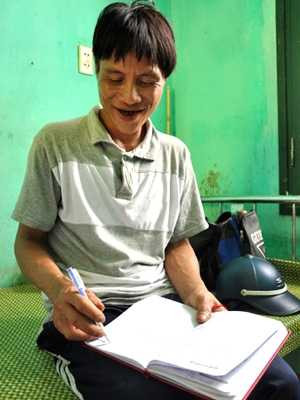 Cha con 'người rừng' hé lộ cách sinh tồn giữa đại ngàn