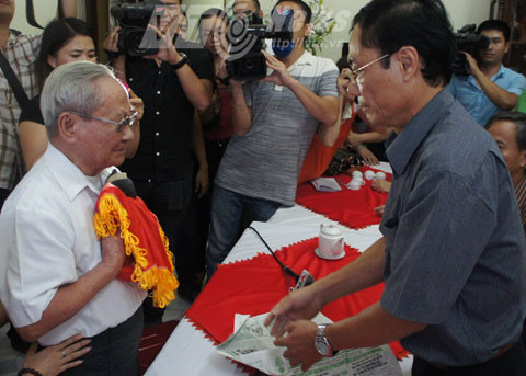 nhật ký liệt sỹ, Lưu Mạnh Hùng, Hải Phòng, thầy giáo Lý Quang Nhân