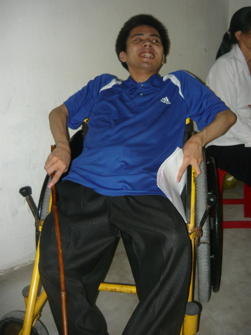 sĩ tử, bại liệt, ngồi xe lăn, thi đại học