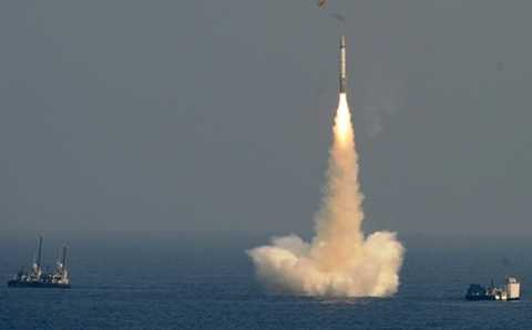 tên lửa đạn đạo