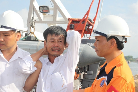 Bà Rịa Vũng Tàu, tàu chìm, hỏa táng, Cần Giờ, TP.HCM, Sài Gòn, cháy đen.