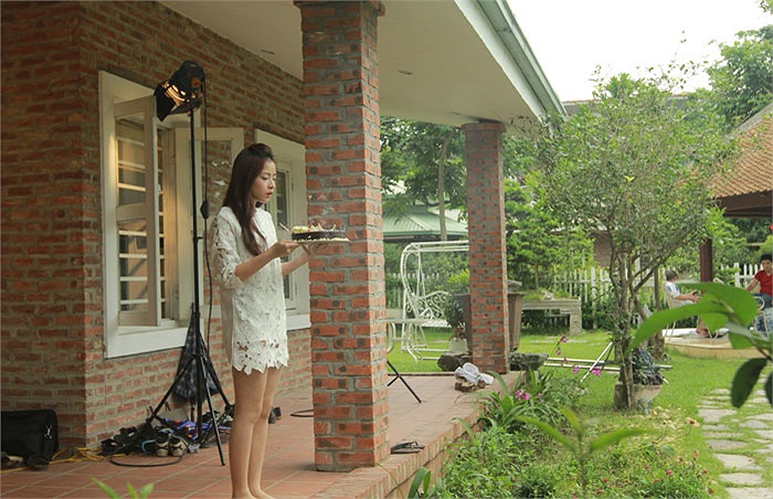 Phim với cốt truyện mang đậm chất điện ảnh: Nam (Minh Đức) là một sinh viên 20 tuổi. Vì người yêu bỏ (Chi Pu) mà anh bị rơi vào khủng hoảng và quyết định uống thuốc ngủ tự tử.