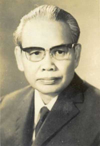 nhà báo xuân thủy