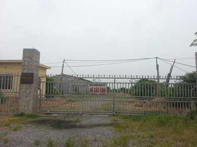 Đất thu hồi xong, xây vài nhà tạm rồi để đó