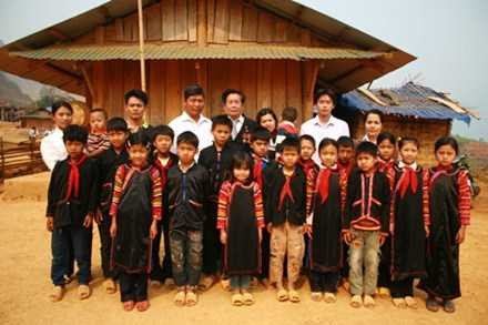 Thầy giáo Nguyễn Văn Bôn