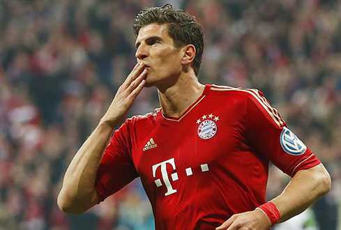 Mario Gomez bất ngờ rời Bayern