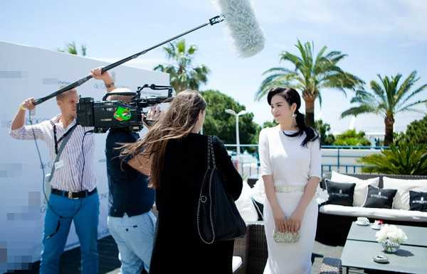 Lý Nhã Kỳ đi Cannes