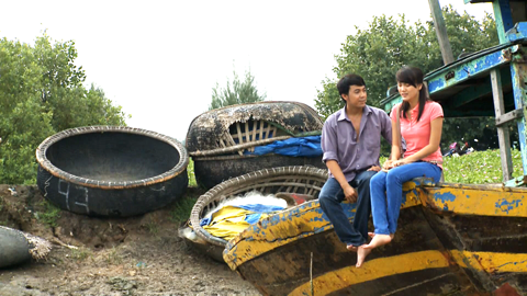 Chuyen tinh noi mat bao