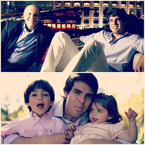 Mới đây anh đã đăng status chia sẻ đầy cảm động. 'Chúc mừng ngày lễ của cha, chúc mừng tất cả những người đang được làm cha. Cảm ơn chúa đã dành tặng các con cho tôi, cho tôi cơ hội được làm cha'