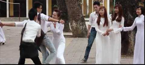 Clip 'Ngày ấy, bạn và tôi' xúc động dân mạng