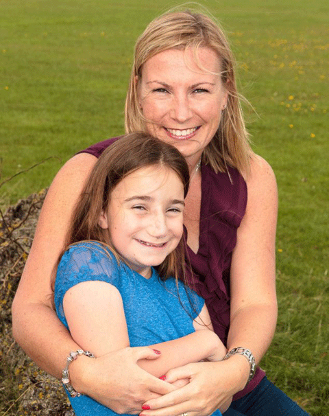 Zoe đã được phẫu thuật tái tạo mũi từ sụn tai