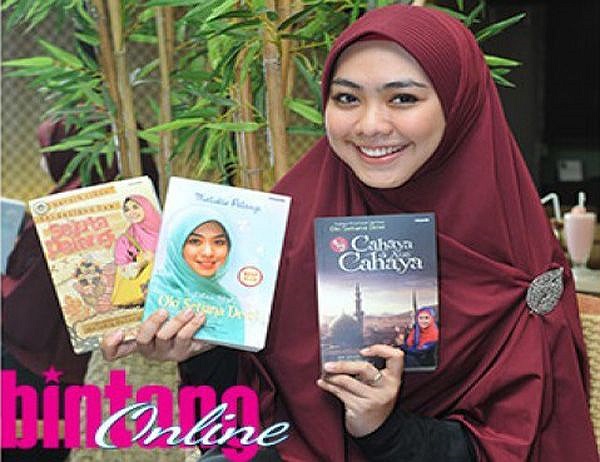 Ba cuốn sách bán chạy nhất của Oki.