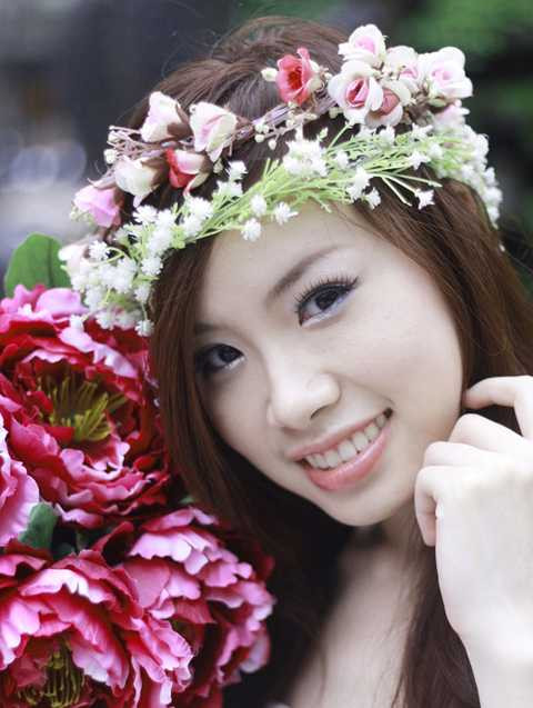 Hà Trang trong buổi gặp gỡ với tỷ phú Warren Buffett