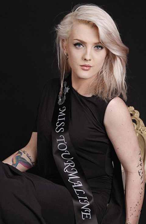 Dani tại cuộc thi Nữ Hoàng Sắc Đẹp 2013