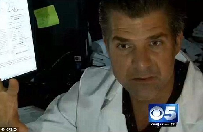 Bác sĩ Frank LoVecchio tại Trung tâm Kiểm soát chất độc Banner cho biết, hiện xu hướng nghiện Korkodil đang có dấu hiệu lan sang Mỹ, tại Arizona gần đây đã phát hiện 2 trường hợp dính tới loại ma tuý này.