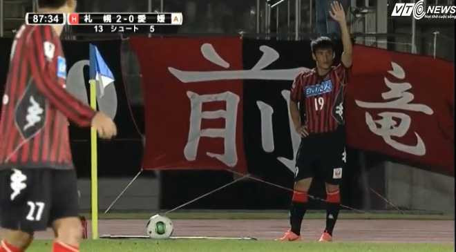 Thực hiện phạt góc