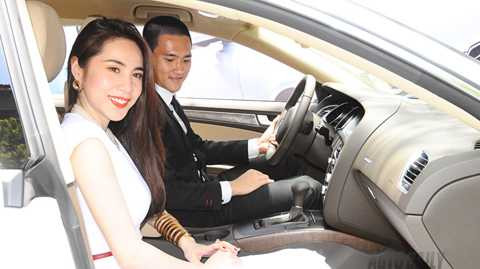 Công Vinh- Thủy Tiên