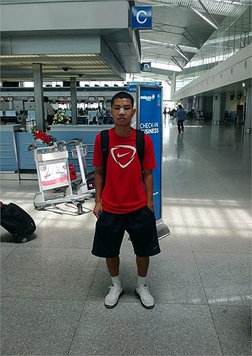 Nhưng tiền vệ người Phú Yên sẽ gần như không thể ra sân ở vòng loại U19 châu Á lần này khi chấn thương sập sống mũi của anh cần thêm thời gian để bình phục.