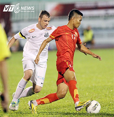 Tiền vệ Lê Văn Thắng đã có màn diễn ấn tượng trong màu áo U23 ở những trận giao hữu vừa qua.