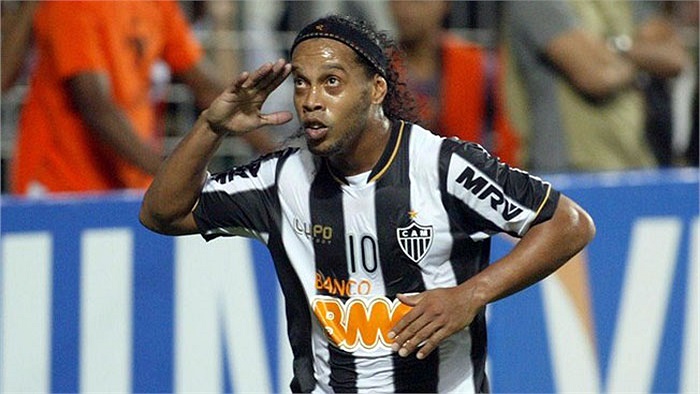 Sinh ngày 21/3, Ronaldinho lúc nào cũng giữ được vẻ nhí nhảnh, ngây thơ của Bạch dương