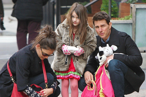 Suri Cruise - Tom Cruise - Katie Holmes