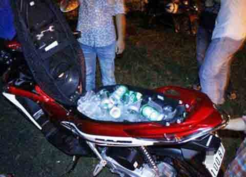 Sinh viên chống nóng