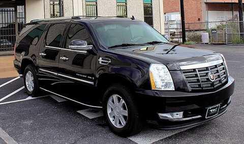 Chiếc Cadillac Escalade được trang bị chống đạn trị giá hơn 300.000 USD