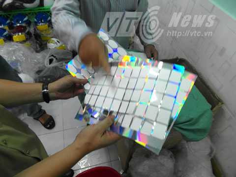 Mũ bảo hiểm, nón dỏm, quản lý thị trường, tem giả, Phú Lâm