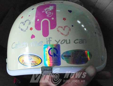 Mũ bảo hiểm, nón dỏm, quản lý thị trường, tem giả, Phú Lâm