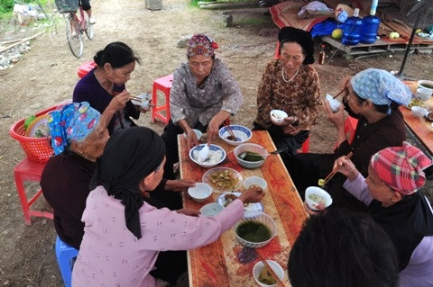 dân lập chiến lũy