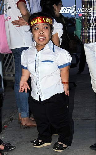 Thêm một người bạn đặc biệt khác tới giao lưu cùng Nick.