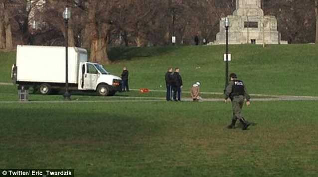 Nghi phạm khủng bố bị bắt giữ