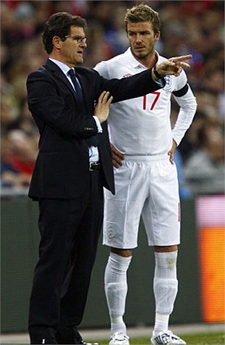 Việc chuyển sang Mỹ thi đấu khiến Beckham mất vị trí ở đội tuyển. Anh chỉ còn là phương án dự bị dưới thời Capello