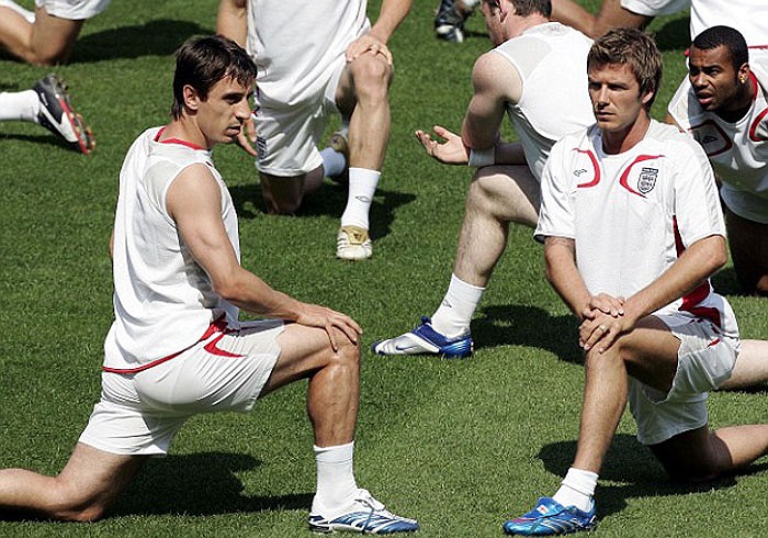 Cả hai vừa là đồng đội tại MU, vừa là chiến hữu tại tuyển Anh