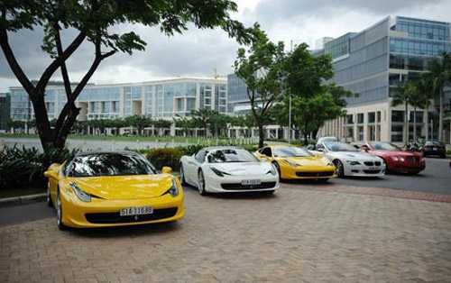 Nhiều đại gia giờ không chỉ còn siêu xe, resort mà phải "xoay" đủ nghề, như kinh doanh nhà hàng, quán ăn, “cò” dự án.